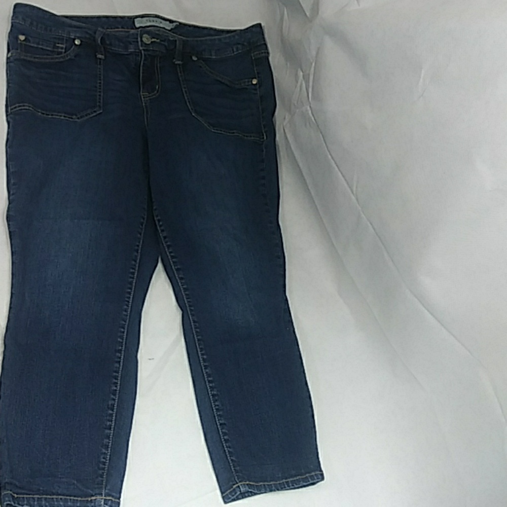 3/$20 Torrid - Picture 4 of 8